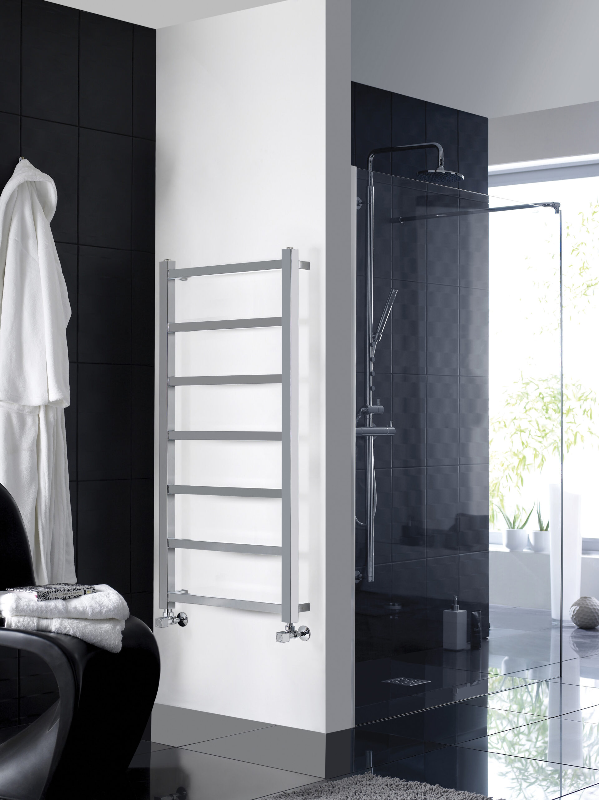 Hudson Reed Heated Towel Rail HL375 - Image 3