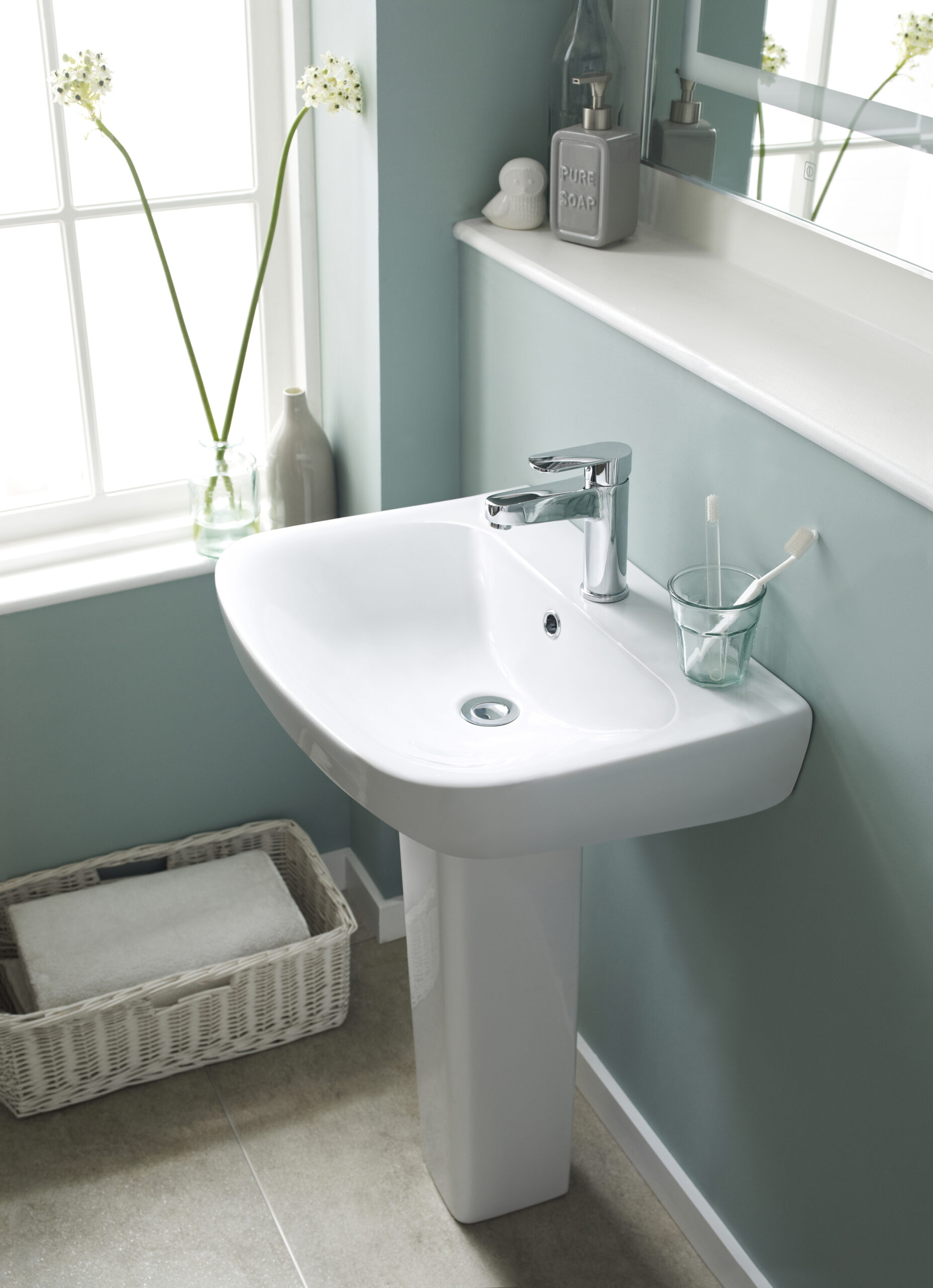Nuie 545mm Basin & Pedestal NCG400 - Image 3
