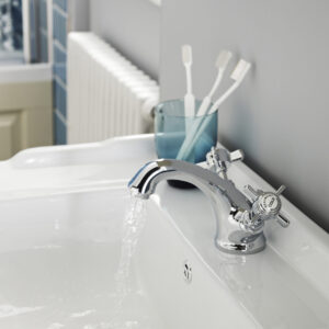 Nuie-Luxury-Mono-Basin-Mixer-I305X-1